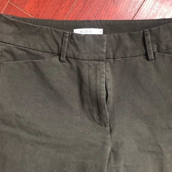 Ricky’s Khaki ankle taper cotton/viscose blend size 4 - Picture 7 of 10